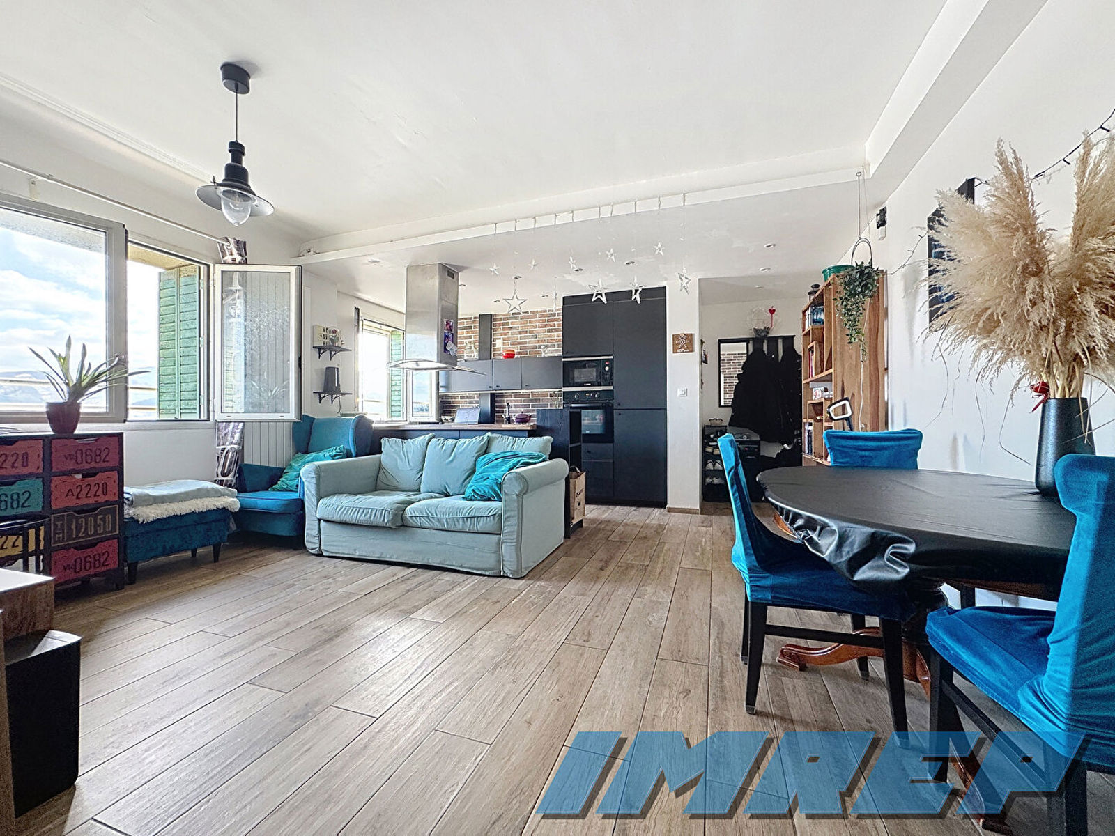 1072-Bel appartement T4 de 67m2 belle vue Saint-Giniez 13008 MARSEILL - 2