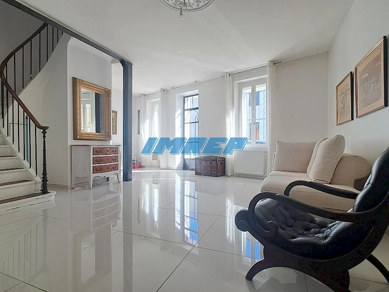 1037-Charmante maison de ville Type 5 - 13009 MARSEILLE réf : 1037