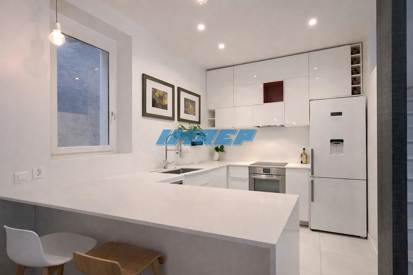 1037-Charmante maison de ville Type 5 - 13009 MARSEILLE réf : 1037