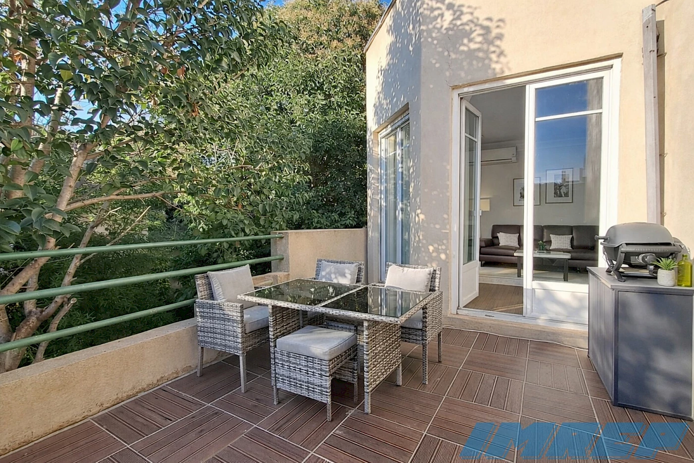 1010-EXCLUSIVITE Maison 224m2 composée de 5 appartements - 13009 MARS