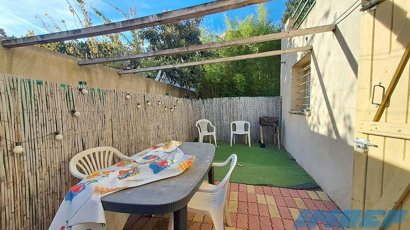 1010-EXCLUSIVITE Maison 224m2 composée de 5 appartements - 13009 MARS