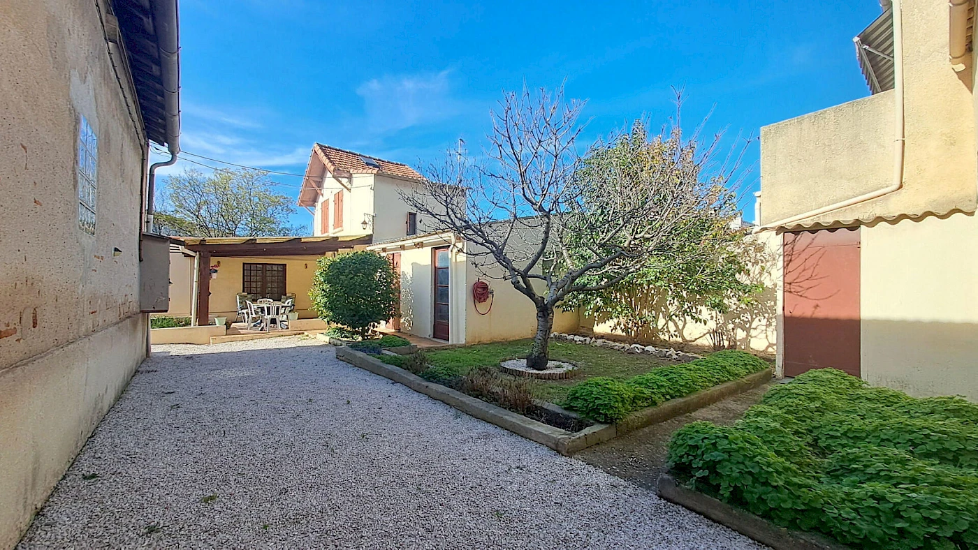 990-Exclusivité Maison en copropriété Type 4 avec jardin - 13009 MARS
