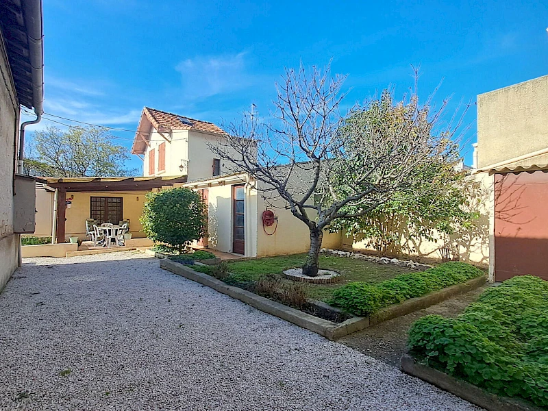 990-Exclusivité Maison en copropriété Type 4 avec jardin - 13009 MARS