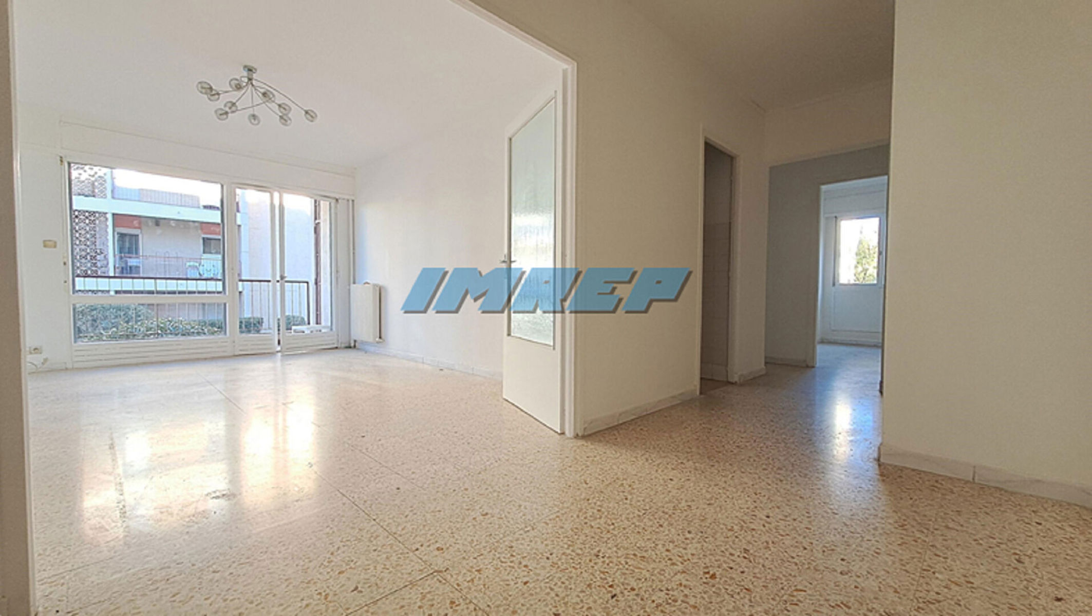 791-Grand T3/4 lumineux balcon cave et parking - 13010 MARSEILLE - 1