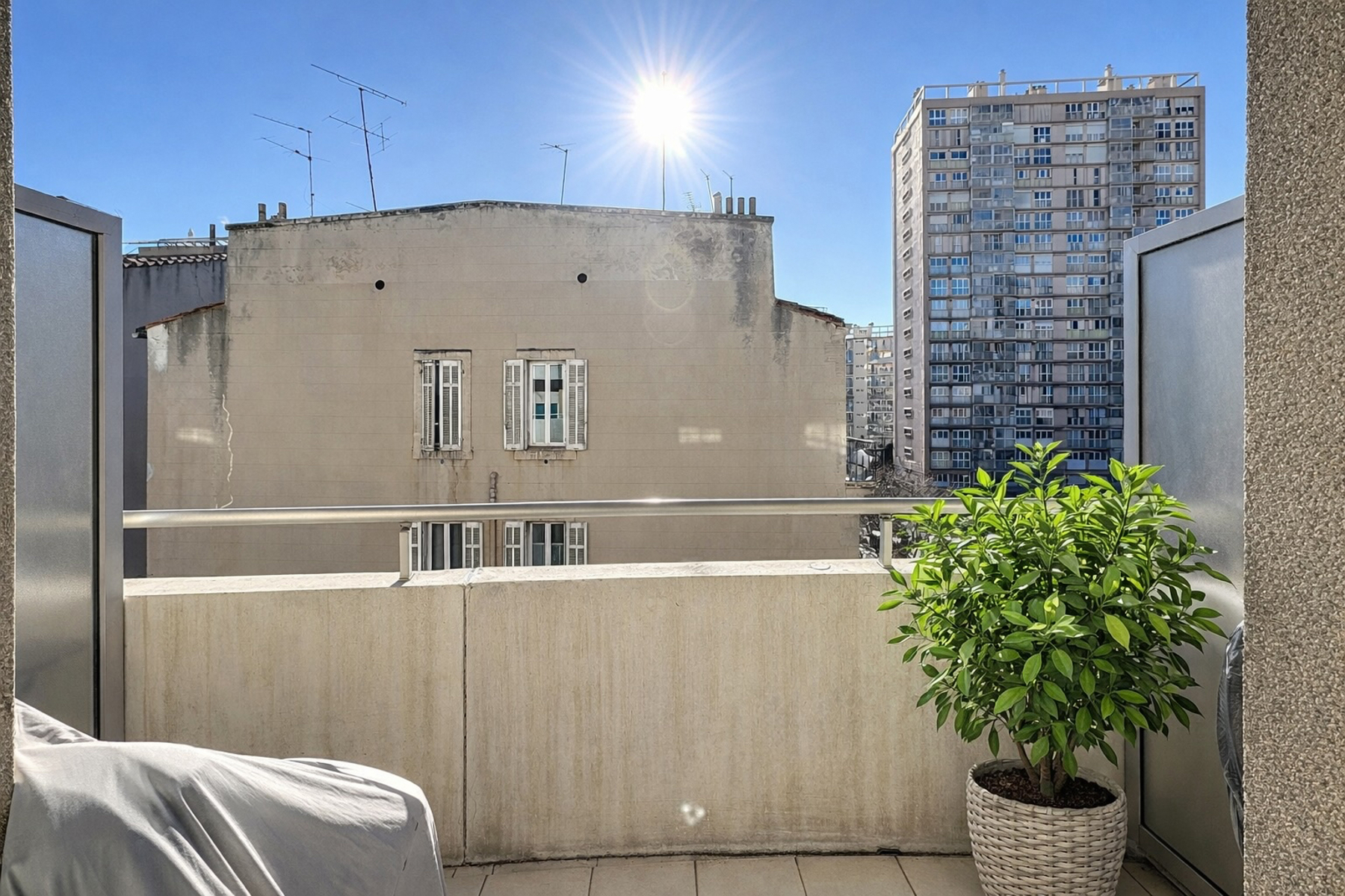 13005 Saint Pierre Studio de 18 m2 - 5