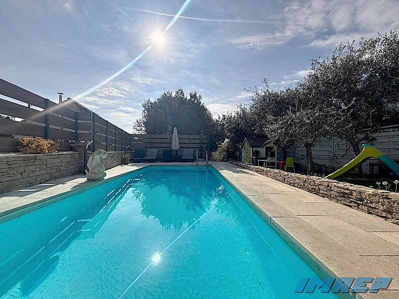 948-13013 Plan de Cuques Maison  avec jardin  piscine garage