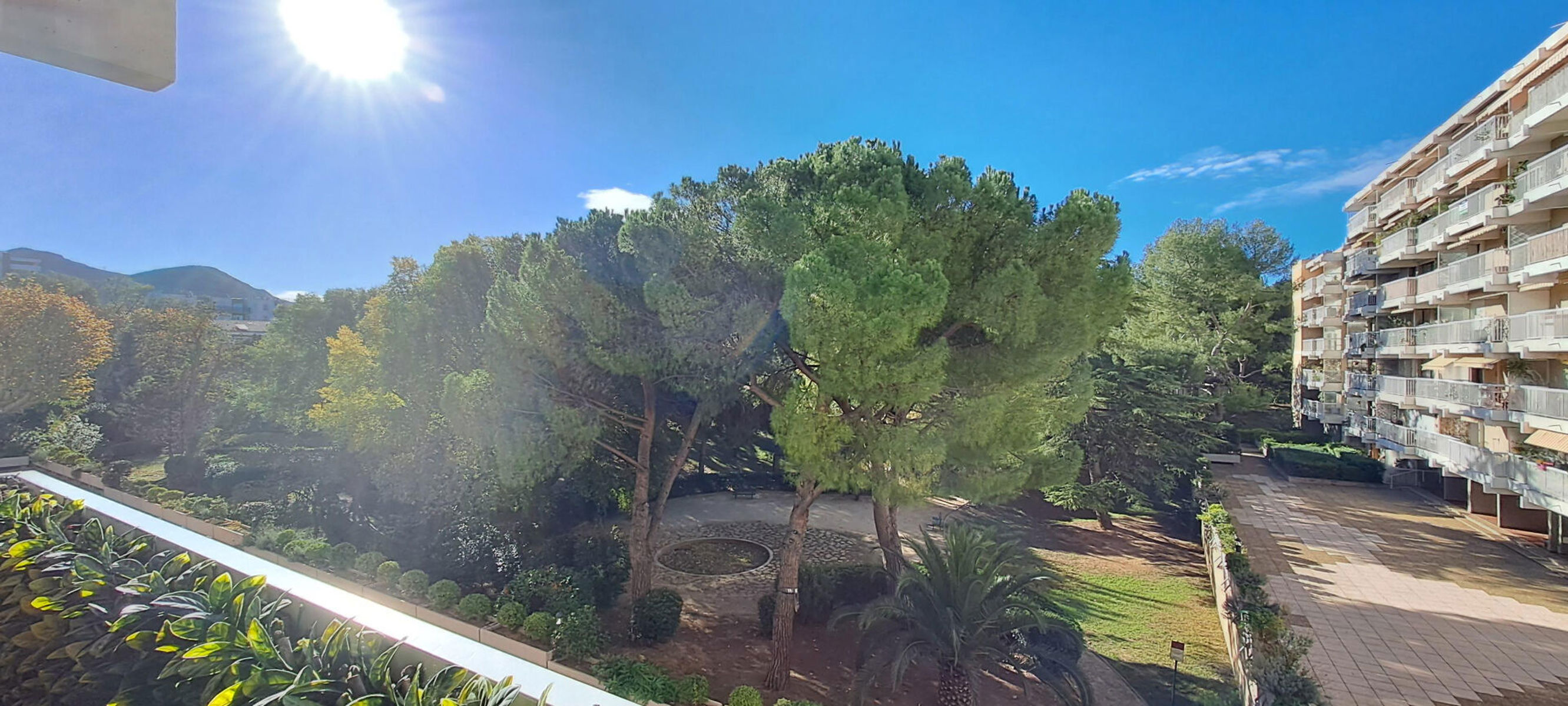 72-Grand T3 - 75 m2 PARFAIT ETAT St-Tronc - 13010 MARSEILLE - 11