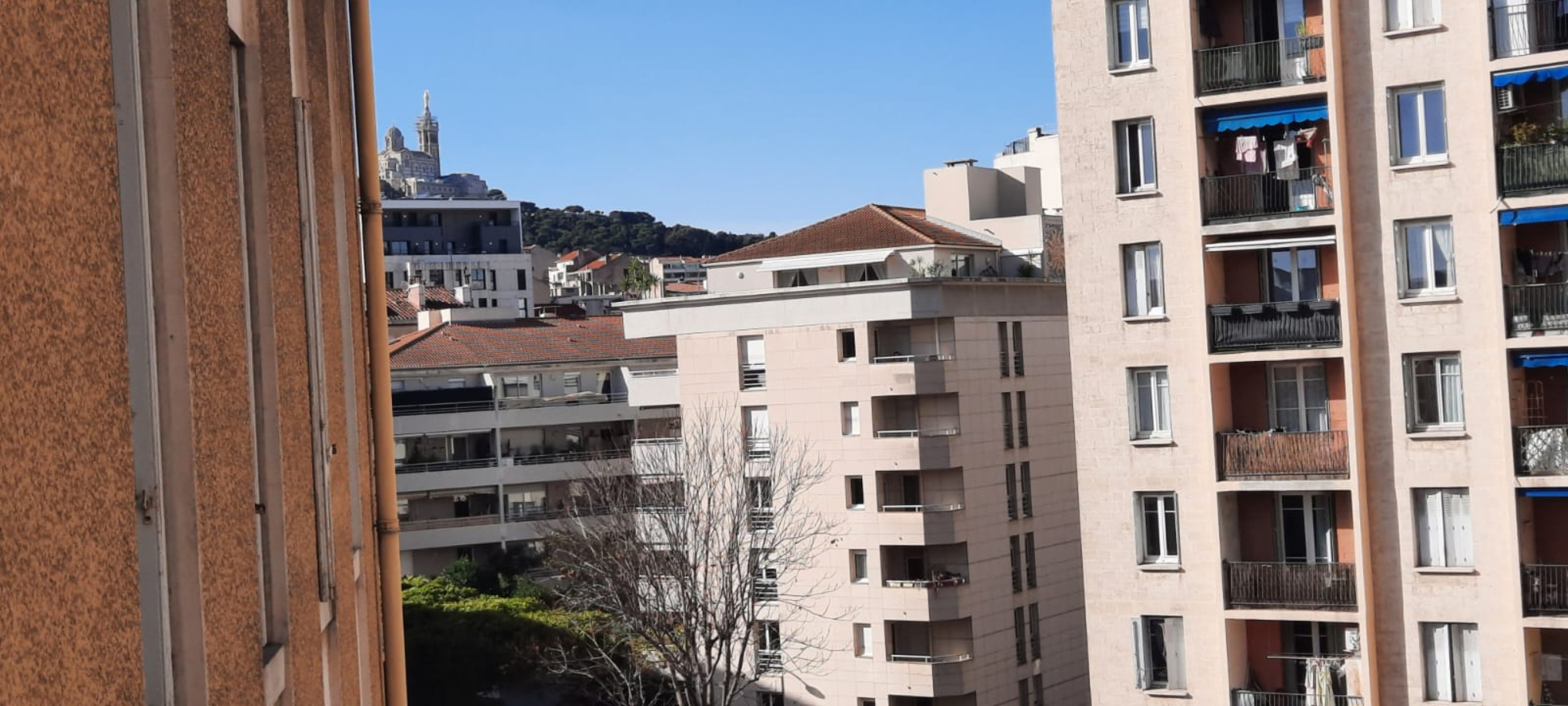 971-13008 ROUET  CANTINI  TOP EMPLACEMENT  3 pièces  avec ascenseur - 15