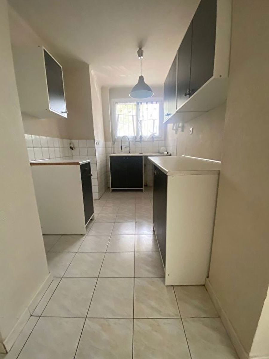 10933-Appartement 3 pièces - Ste Marguerite - 13009 - 8